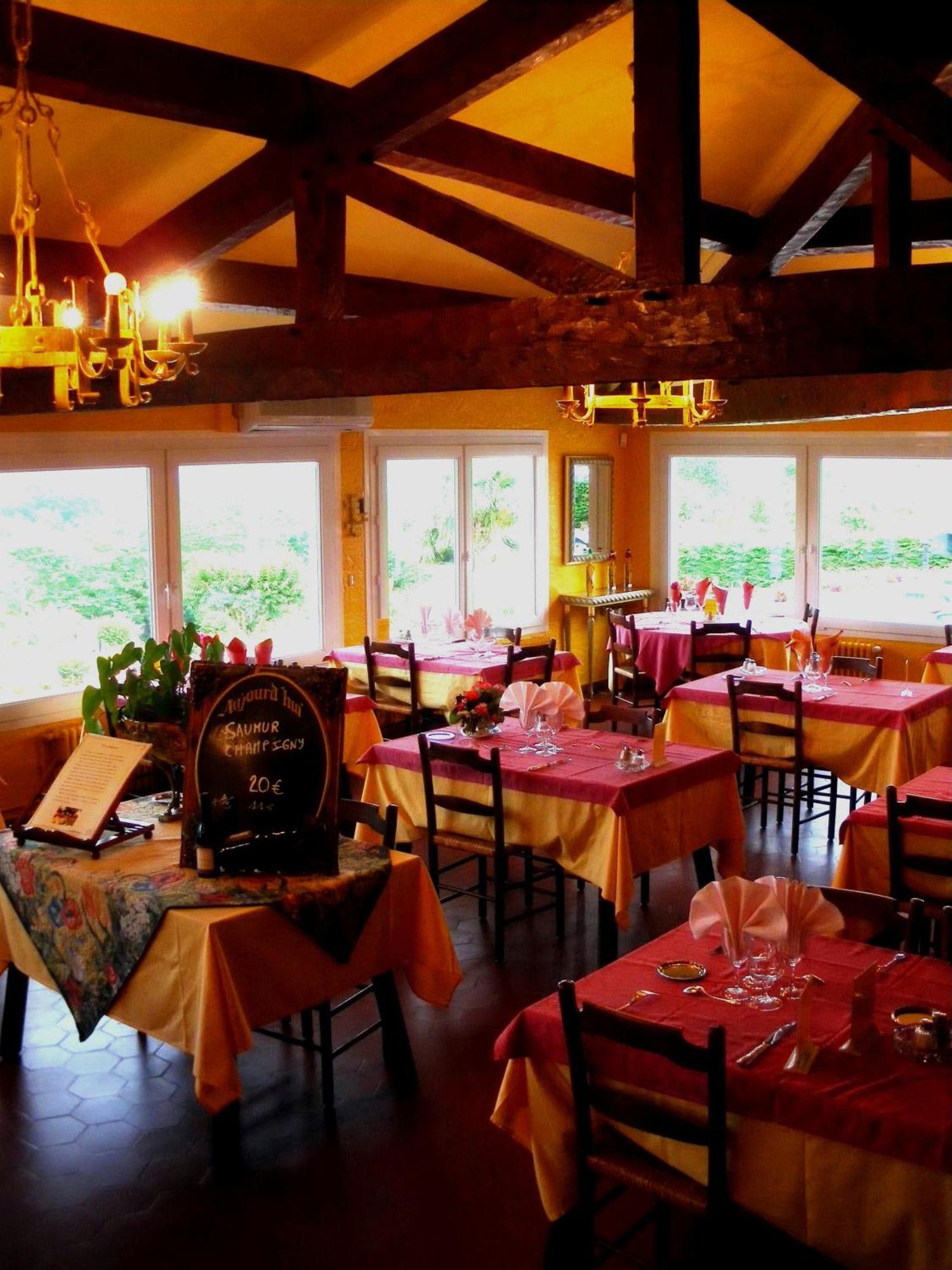 Hotel Aux Tauzins Montfort-en-Chalosse Zewnętrze zdjęcie