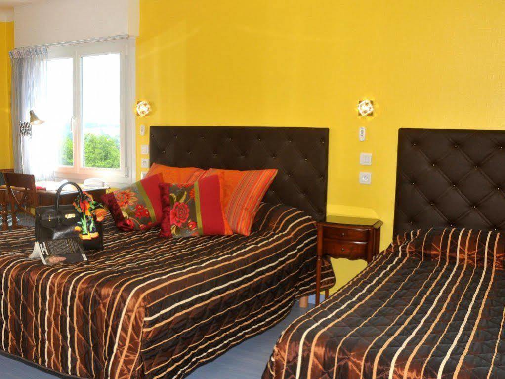 Hotel Aux Tauzins Montfort-en-Chalosse Zewnętrze zdjęcie