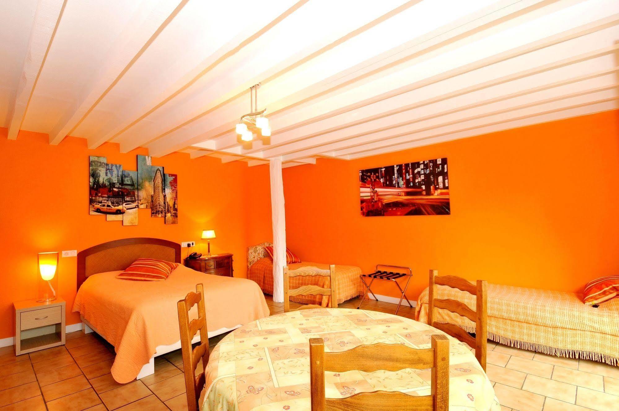 Hotel Aux Tauzins Montfort-en-Chalosse Zewnętrze zdjęcie