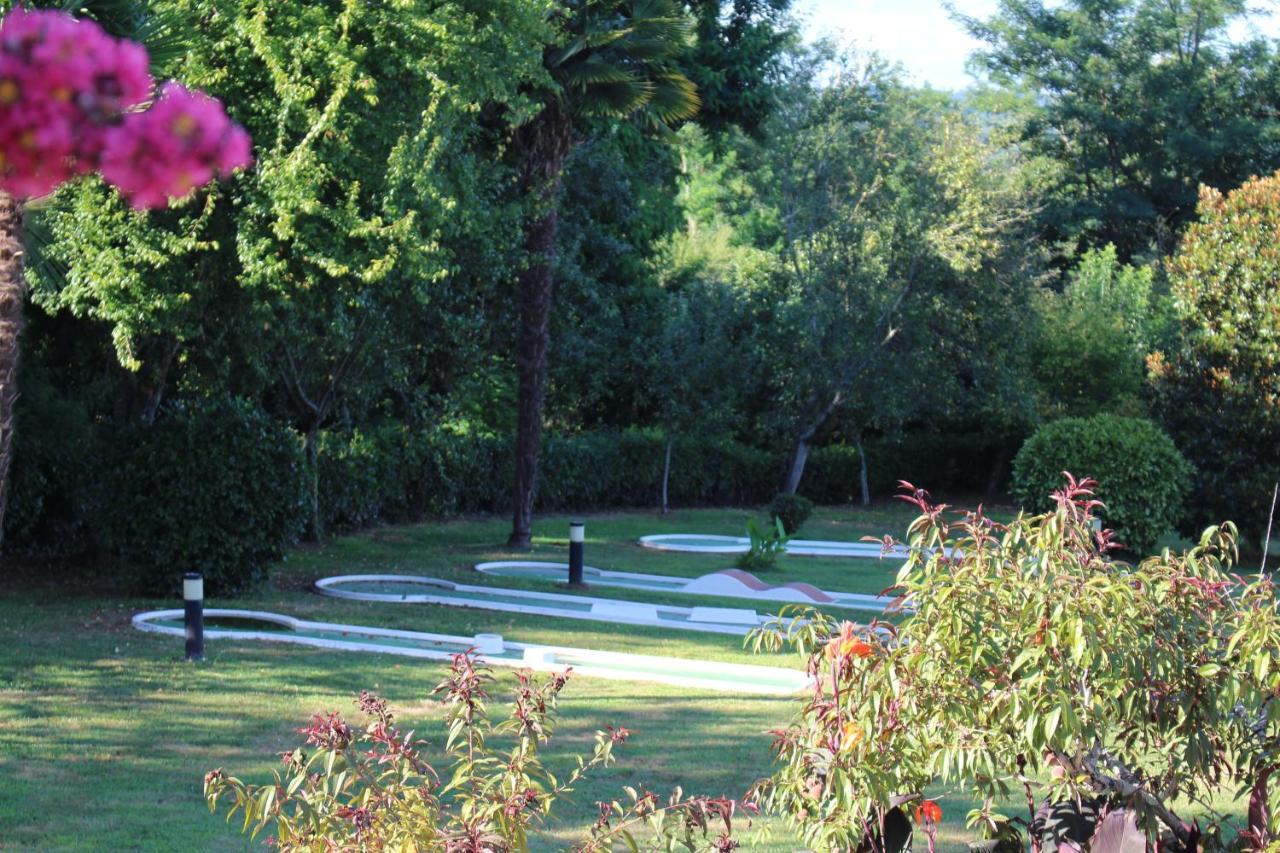 Hotel Aux Tauzins Montfort-en-Chalosse Zewnętrze zdjęcie