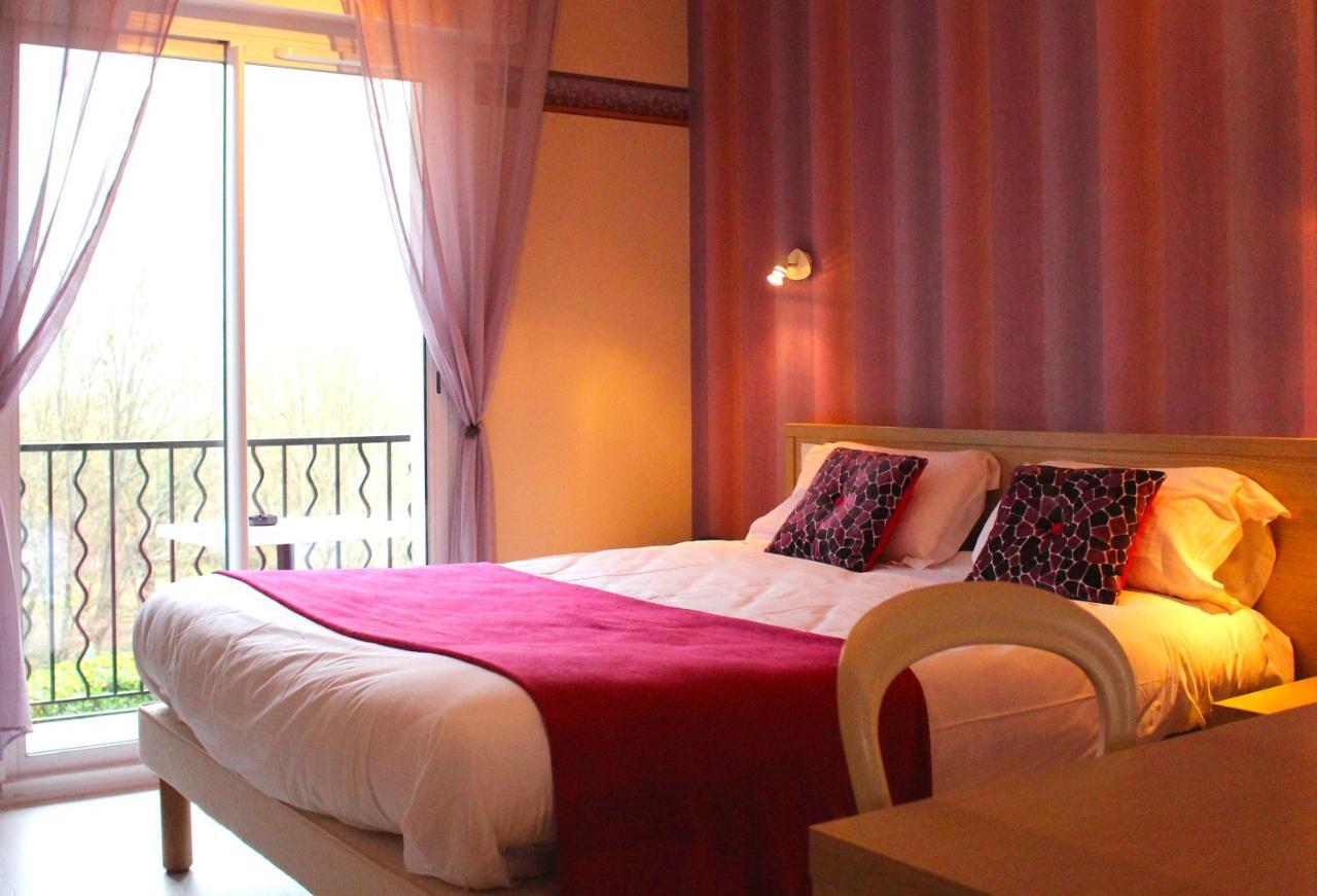 Hotel Aux Tauzins Montfort-en-Chalosse Zewnętrze zdjęcie